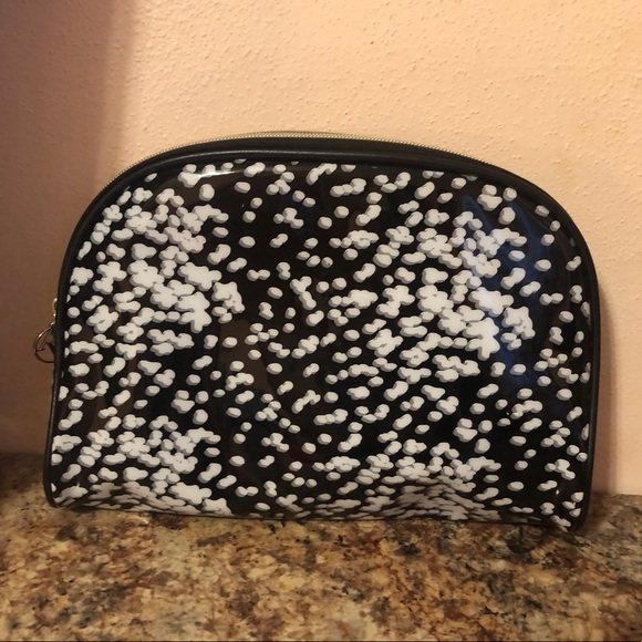 Adrienne Vittadini Studio Cosmetic 3 Pc Bag Set - Picture 4 of 13